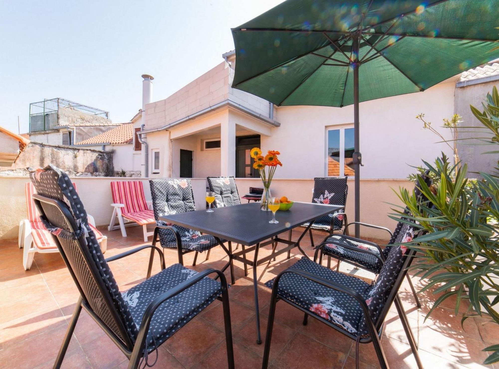 Seafront Villa With Furnished Sun Terrace, Close To The Beach Kaštela Exterior foto